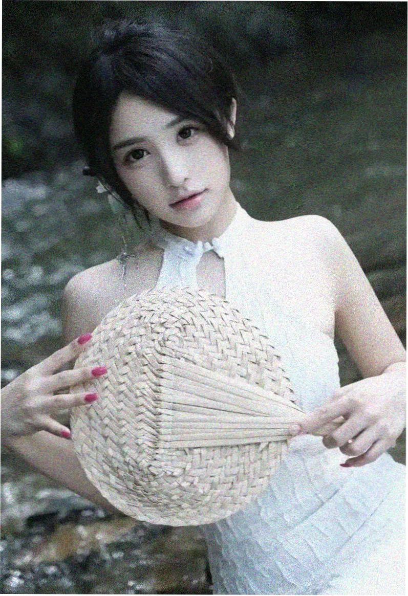 欧美电影推荐 回声实验 西班牙惊悚片海报